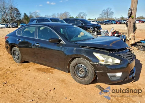 2014 Nissan Altima 2.5 from USA, damaged, VIN 1N4AL3AP2EC100010